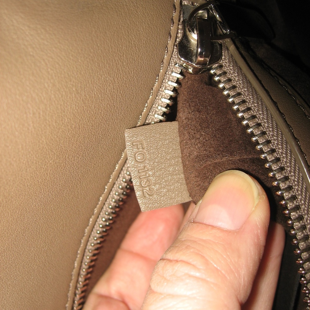 Louis Vuitton Antheia Lilia Pm Taupe Leather Bag - Picture 9 of 12